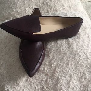 Burgundy pointy toe flats